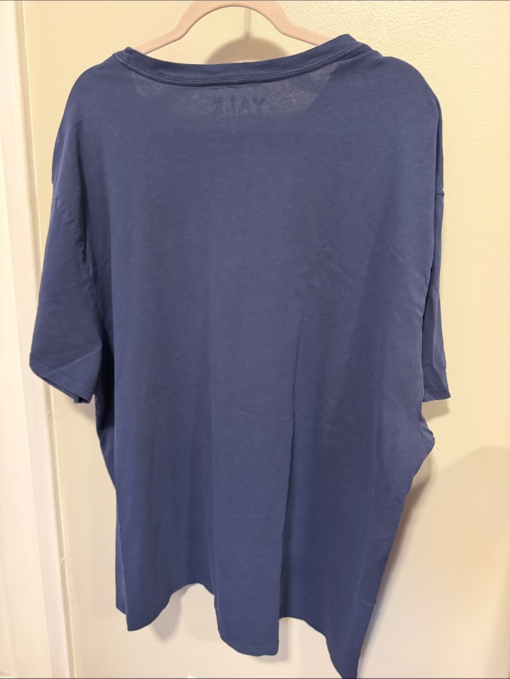 YALE University Navy Short Sleeve Tee - Large - Picture 9 of 10